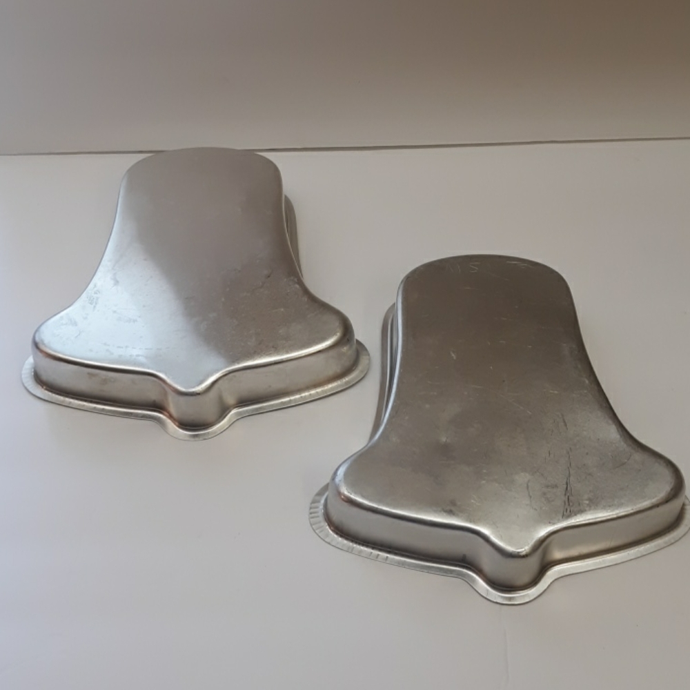 Pair of Single Bell shaped Cake pans